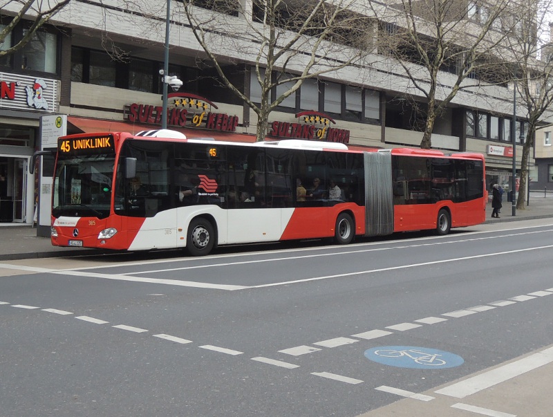 Bus der ASEAG in Aachen Bushof
