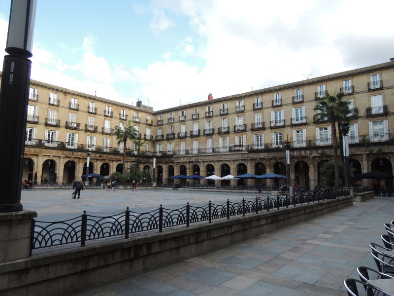 Umbauter Platz in Bilbao