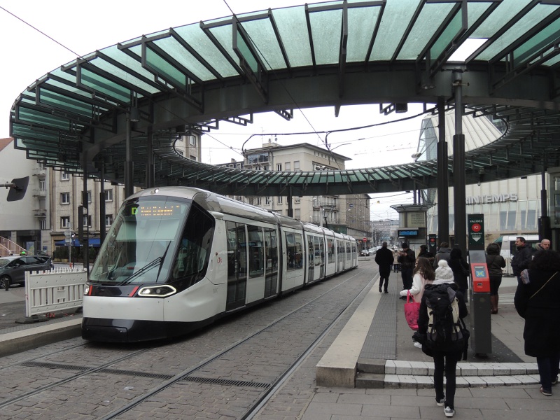 Straßburger Straßenbahn der neuesten Generation