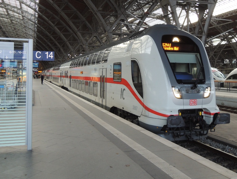 IC2-Steuerwagen in Leipzig Hbf