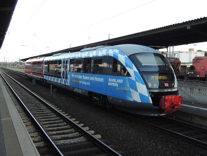 Desiro der Westfrankenbahn mit Bayern-Rauten