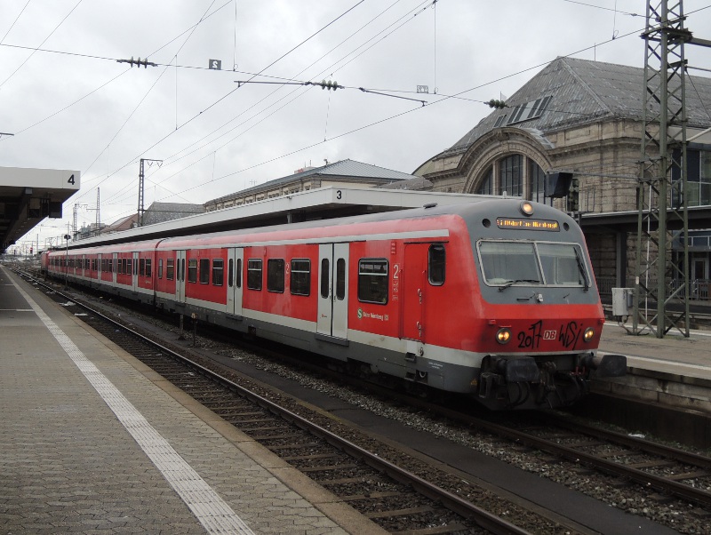 x-Steuerwagen auf der Nürnberger S2