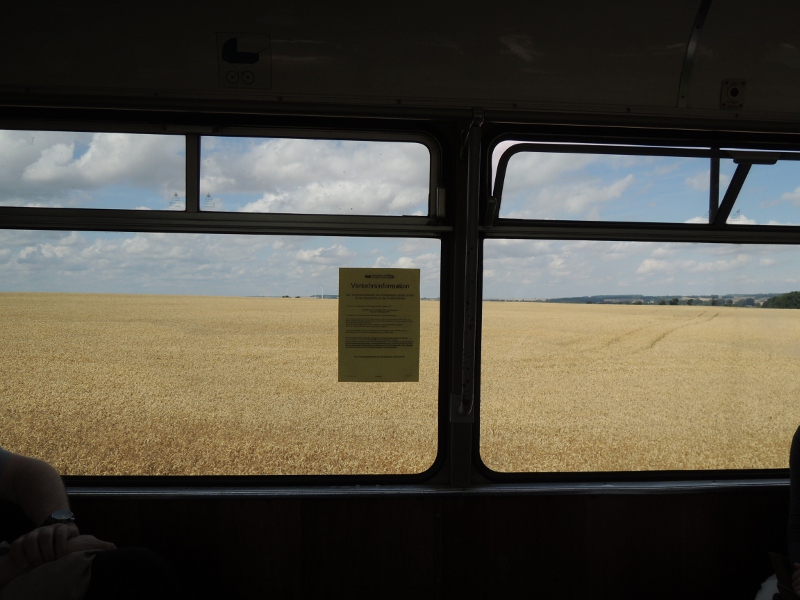 Feld, von der Thüringerwaldbahn aus gesehen