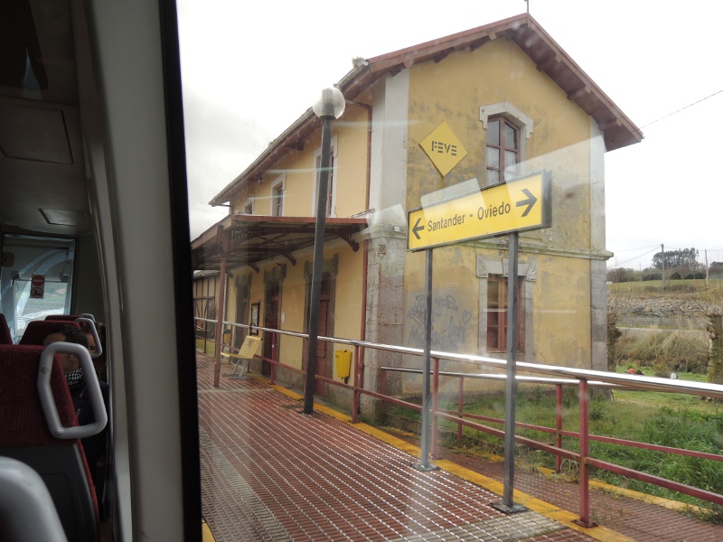 Bahnhof zwischen Santander und Oviedo