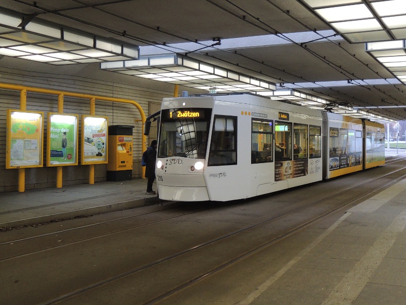 Geraer Straßenbahn am Hbf