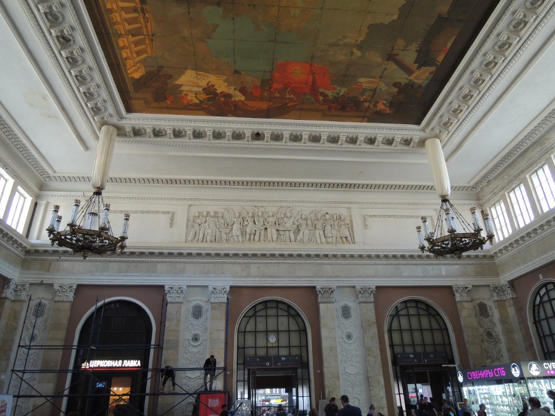 Im Bahnhof Sankt Peterburg Moskowskij