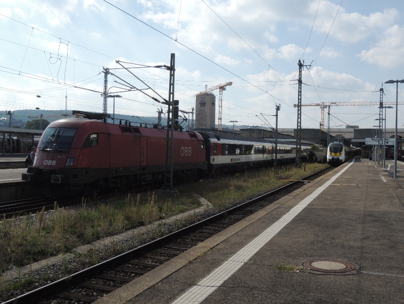 ÖBB-Taurus vor SBB-IC