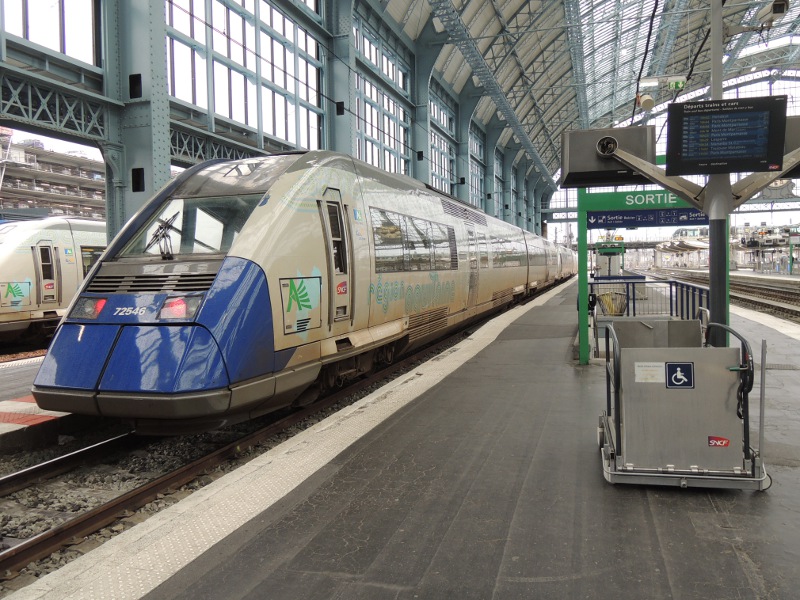 Dieseltriebwagen der Baureihe X 72500 in Bordeaux-Saint-Jean