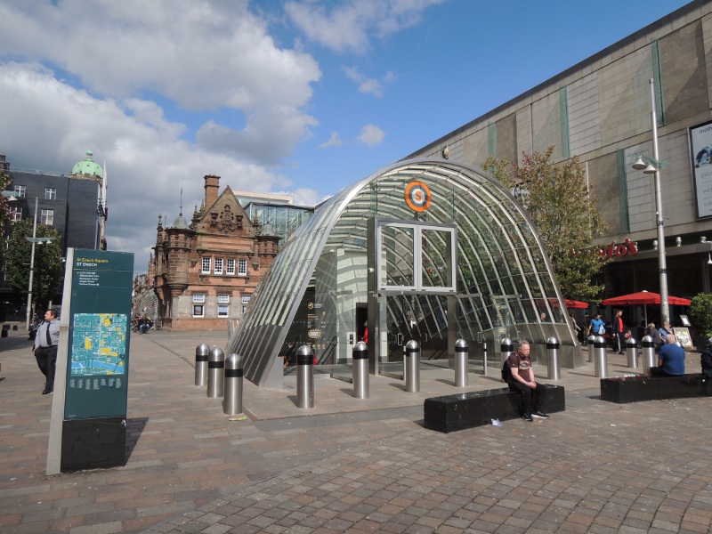 U-Bahn-Eingänge in St Enoch