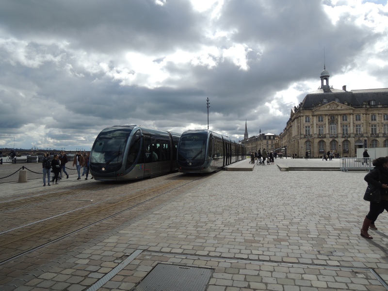 Straßenbahnhaltestelle Place de la Bourse in Bordeaux